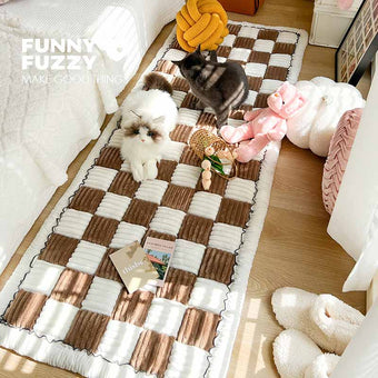 Cream Plaid Fuzzy Pet Mat